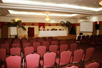 Bon Accord Village Rovanel'S Resort And Conference Centre מראה חיצוני תמונה